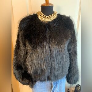 NWOT House of Harlow luxurious faux fur jacket